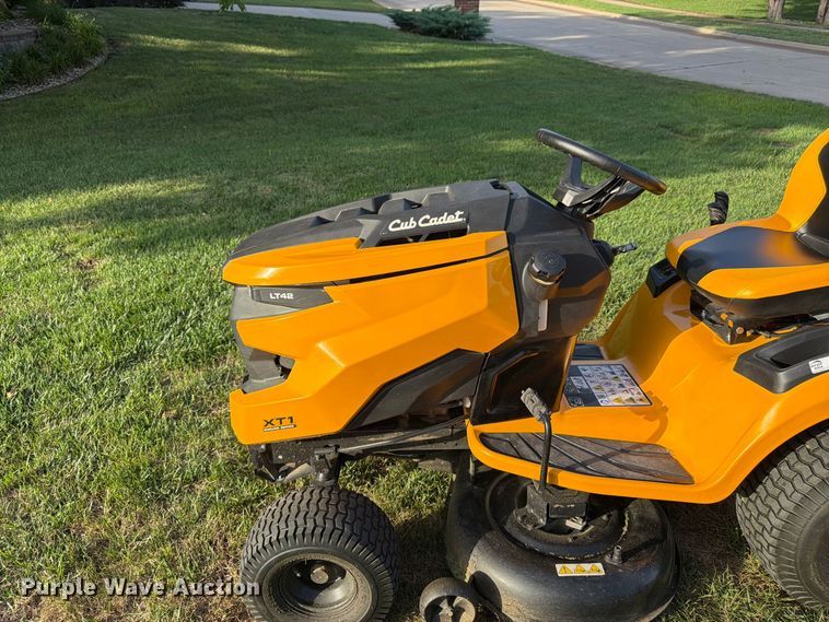 image for item EW5067 2022 Cub Cadet 13AKA9TSA10 lawn mower