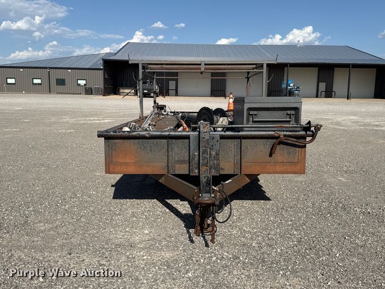 image for item EW8702 2014 Diamond C utility trailer