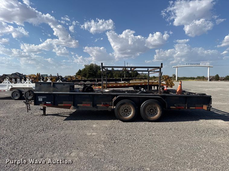 image for item EW8702 2014 Diamond C utility trailer