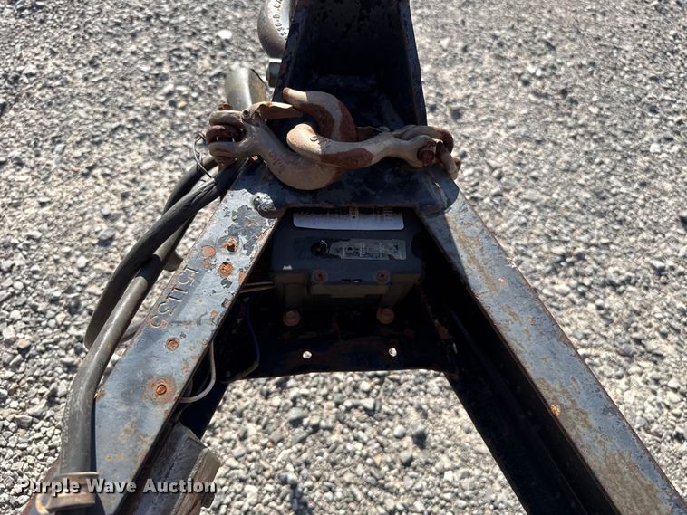image for item EW8702 2014 Diamond C utility trailer
