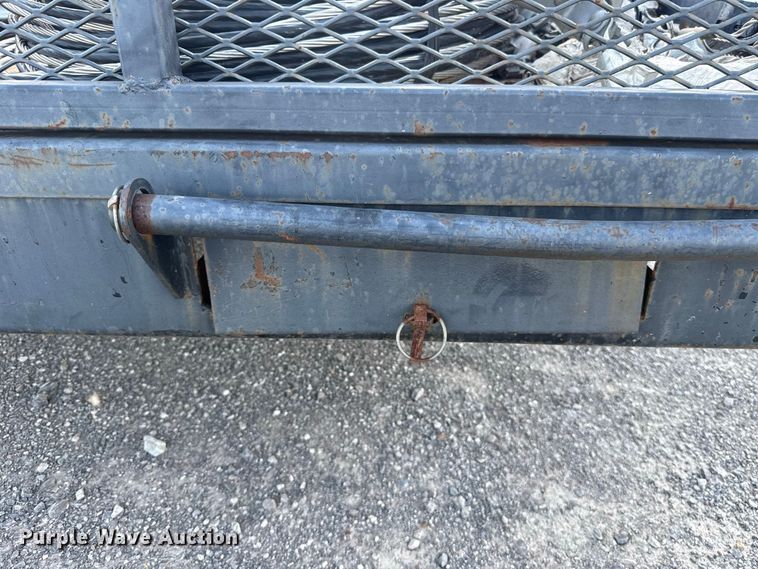 image for item EW8702 2014 Diamond C utility trailer