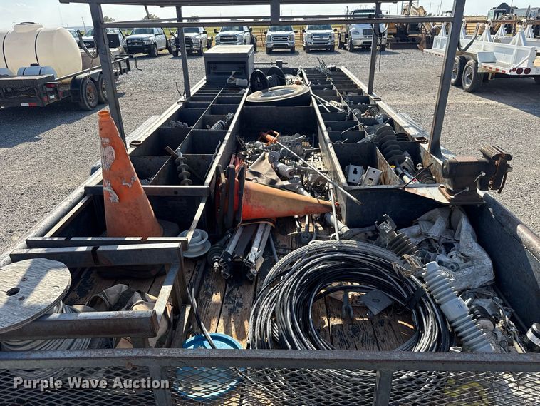 image for item EW8702 2014 Diamond C utility trailer