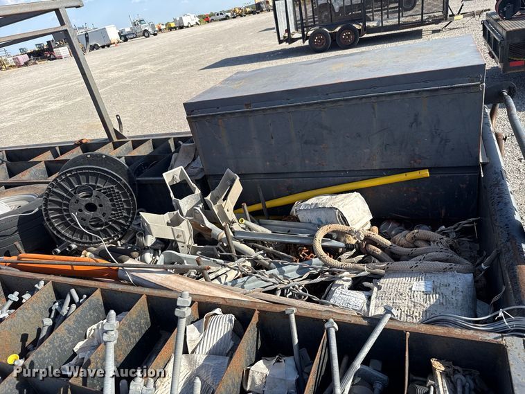 image for item EW8702 2014 Diamond C utility trailer