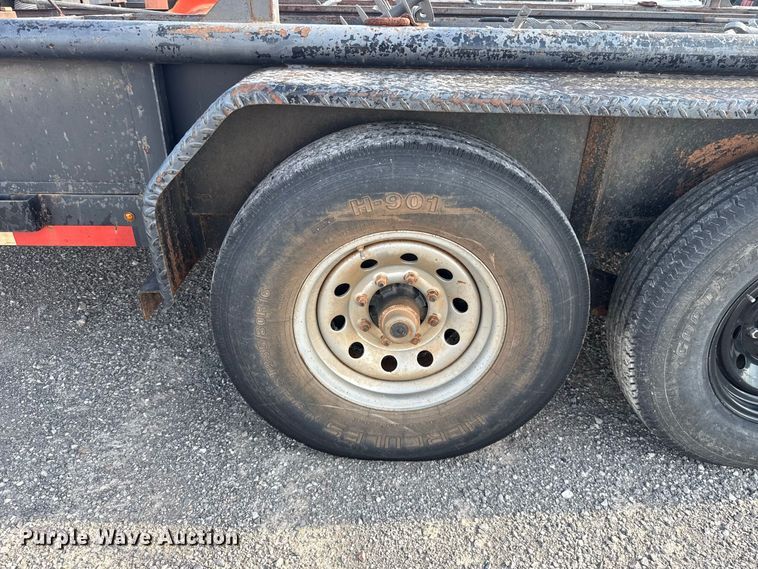 image for item EW8702 2014 Diamond C utility trailer