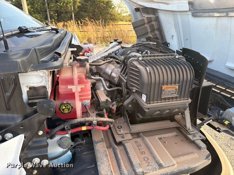 image for item EW8705 2023 Chevrolet Silverado 5500HD truck cab and chassis
