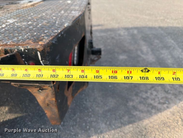 image for item EW8706 2017 Ford F250 Super Duty Crew Cab flatbed pickup truck