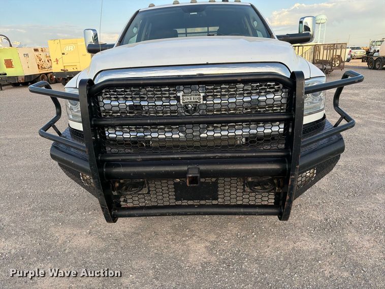 image for item EW8707 2017 RAM 2500 Crew Cab flatbed pickup truck