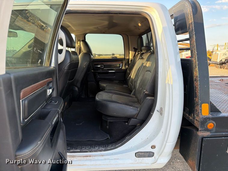 image for item EW8707 2017 RAM 2500 Crew Cab flatbed pickup truck