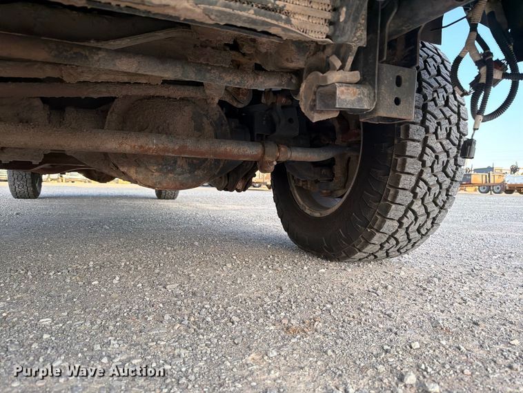 image for item EW8707 2017 RAM 2500 Crew Cab flatbed pickup truck