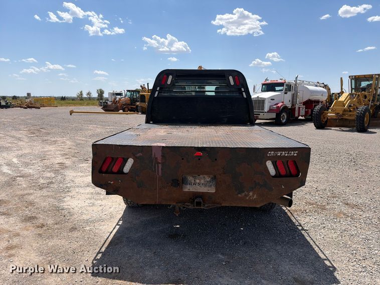 image for item EW8708 2019 Ford F250 Super Duty Crew Cab flatbed pickup truck