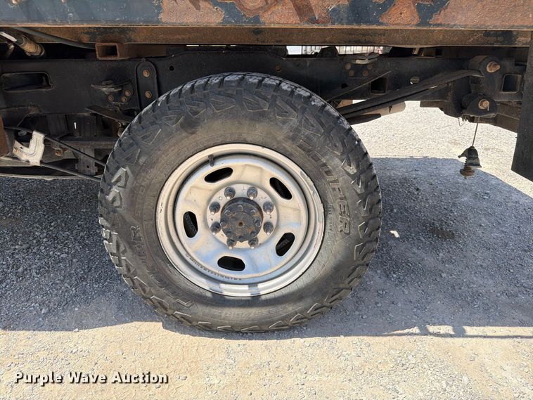image for item EW8708 2019 Ford F250 Super Duty Crew Cab flatbed pickup truck