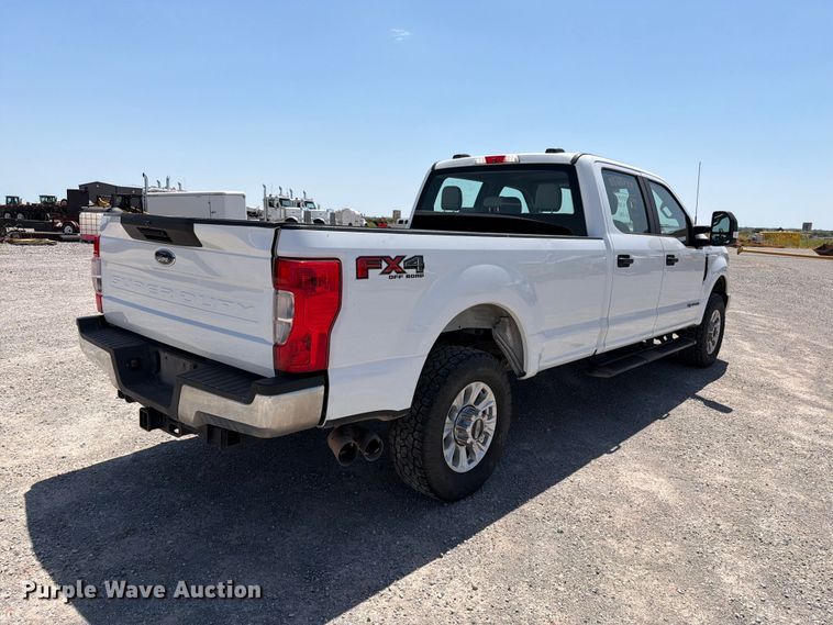 image for item EW8709 2022 Ford F250 Super Duty Crew Cab pickup truck