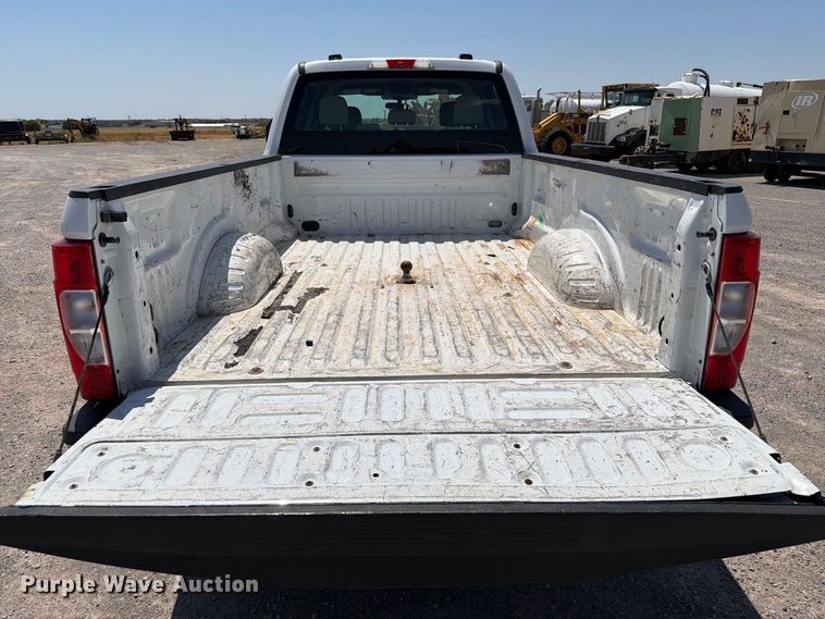 image for item EW8709 2022 Ford F250 Super Duty Crew Cab pickup truck