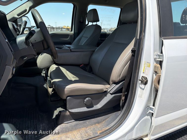 image for item EW8709 2022 Ford F250 Super Duty Crew Cab pickup truck