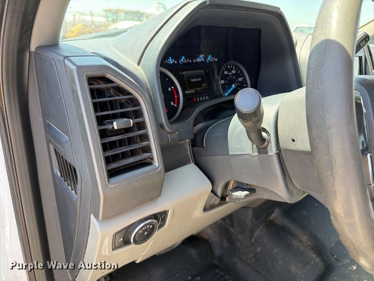 image for item EW8709 2022 Ford F250 Super Duty Crew Cab pickup truck