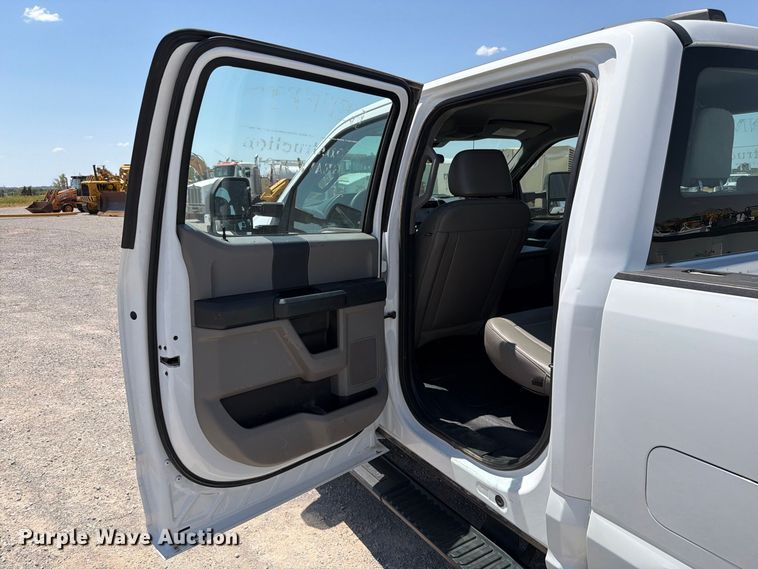 image for item EW8709 2022 Ford F250 Super Duty Crew Cab pickup truck