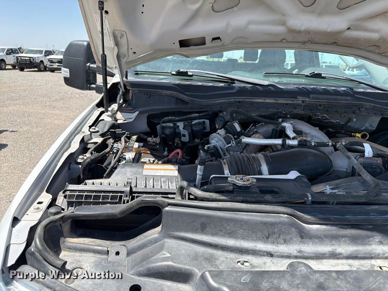 image for item EW8709 2022 Ford F250 Super Duty Crew Cab pickup truck