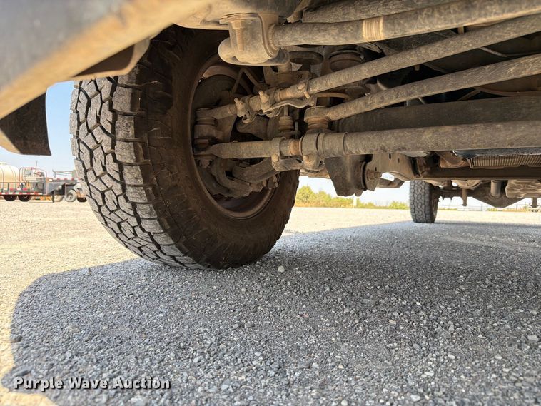 image for item EW8709 2022 Ford F250 Super Duty Crew Cab pickup truck