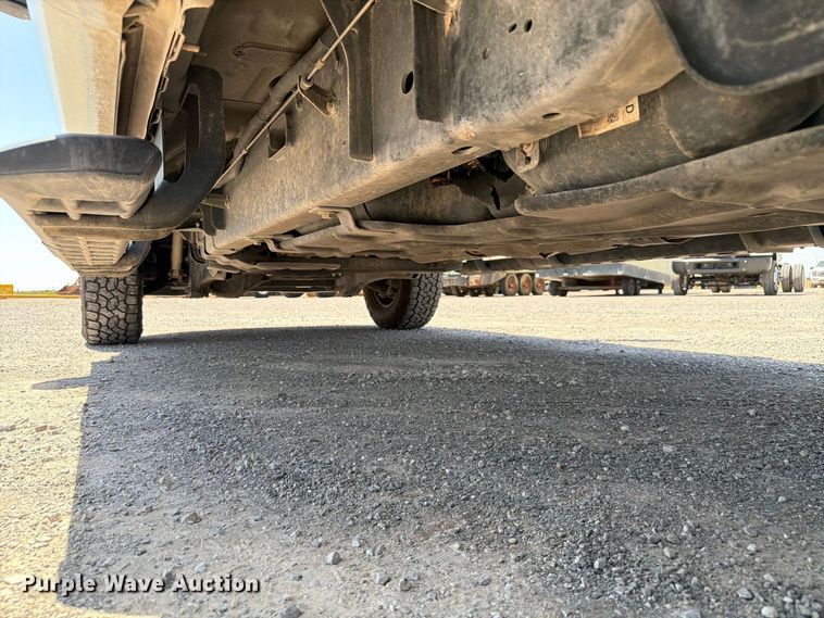 image for item EW8709 2022 Ford F250 Super Duty Crew Cab pickup truck