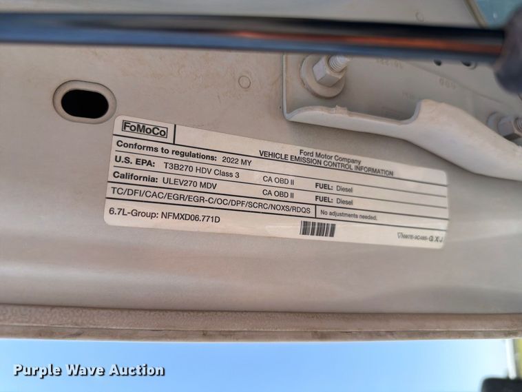 image for item EW8709 2022 Ford F250 Super Duty Crew Cab pickup truck