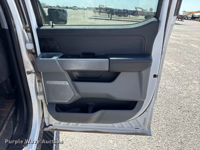 image for item EW8711 2022 Ford F150 Crew Cab pickup truck