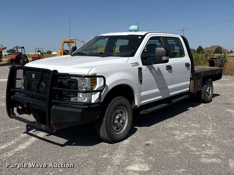 2019 Ford F250 Super Duty Crew Cab pickup truck