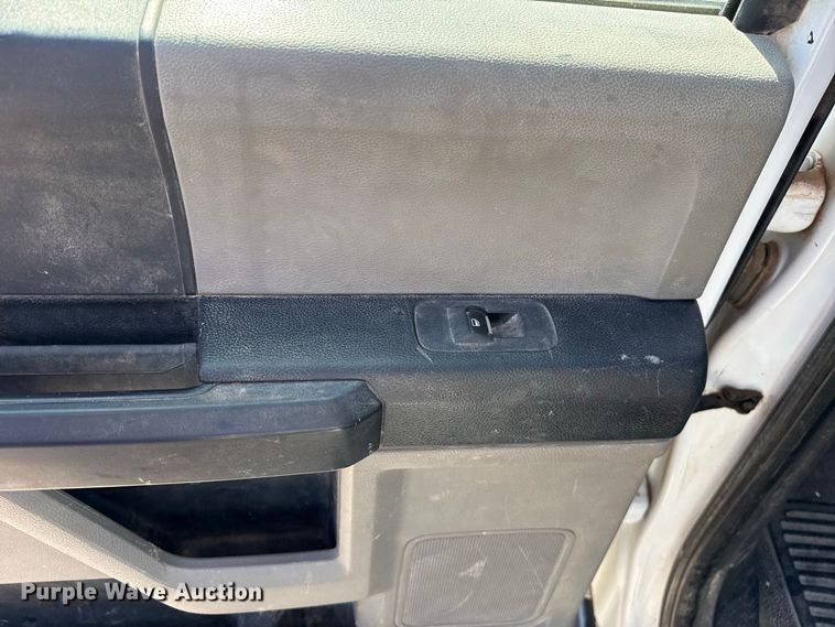 image for item EW8713 2019 Ford F250 Super Duty Crew Cab pickup truck