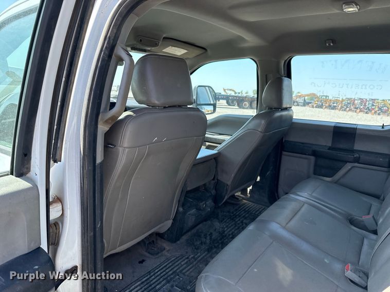 image for item EW8713 2019 Ford F250 Super Duty Crew Cab pickup truck