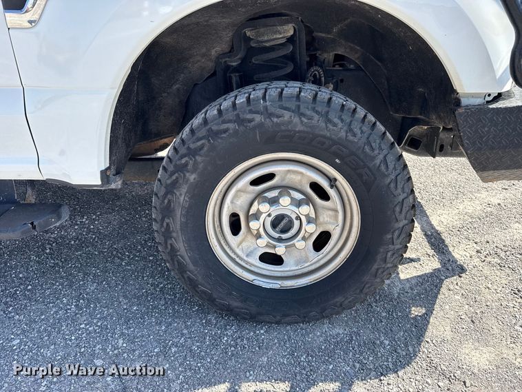 image for item EW8713 2019 Ford F250 Super Duty Crew Cab pickup truck