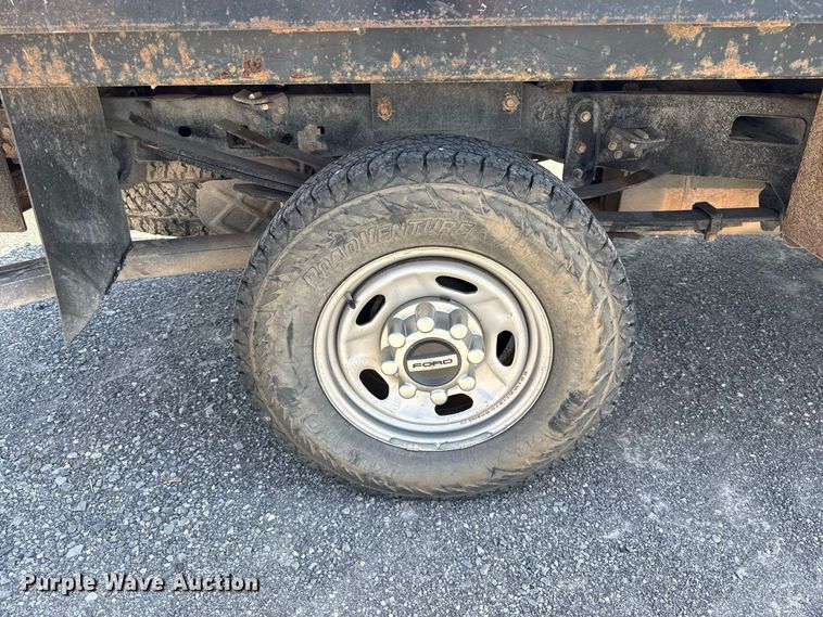 image for item EW8713 2019 Ford F250 Super Duty Crew Cab pickup truck