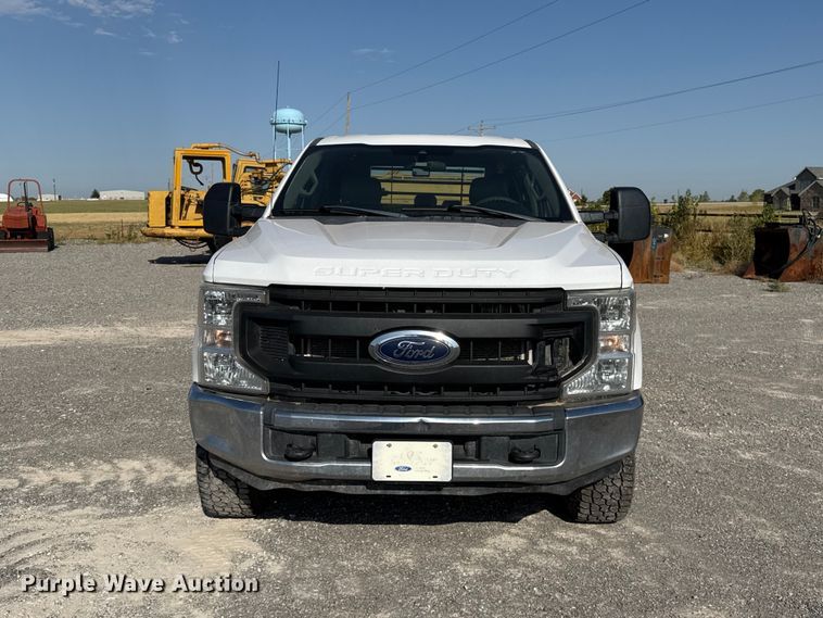 image for item EW8714 2021 Ford F-250 Crew Cab flatbed truck
