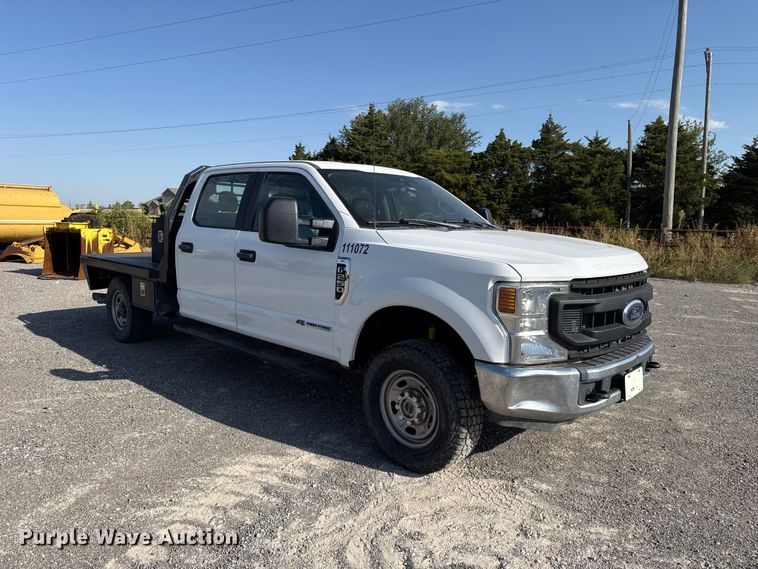 image for item EW8714 2021 Ford F-250 Crew Cab flatbed truck