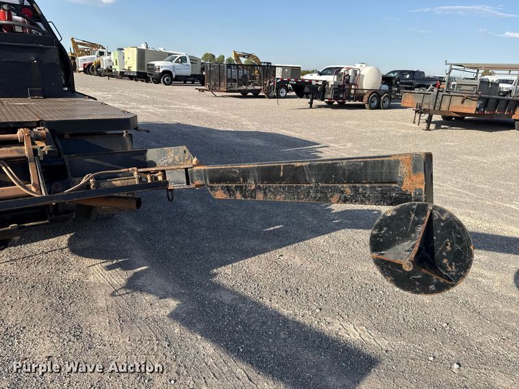 image for item EW8715 2019 Ford F250 Super Duty Crew Cab flatbed pickup truck