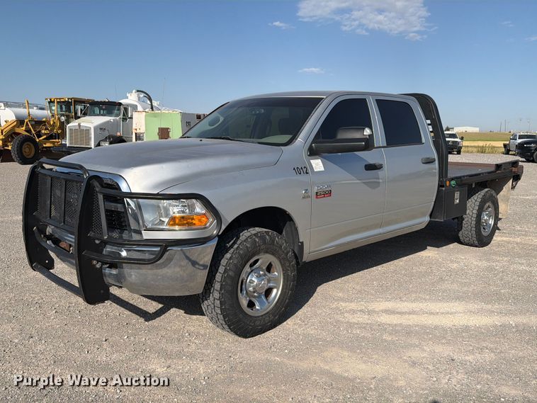 2012 Dodge Ram 2500 Crew Cab flatbed pickup truck