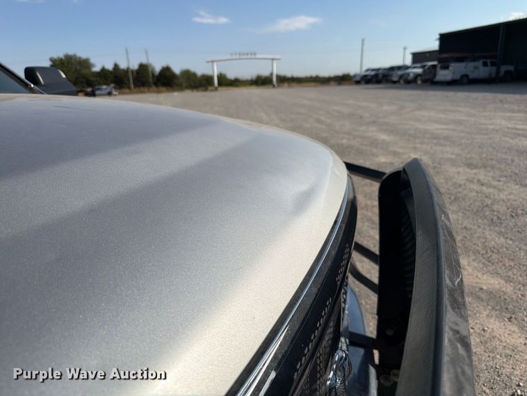 image for item EW8716 2012 Dodge Ram 2500 Crew Cab flatbed pickup truck