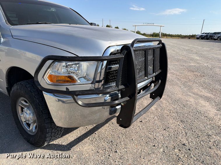 image for item EW8716 2012 Dodge Ram 2500 Crew Cab flatbed pickup truck