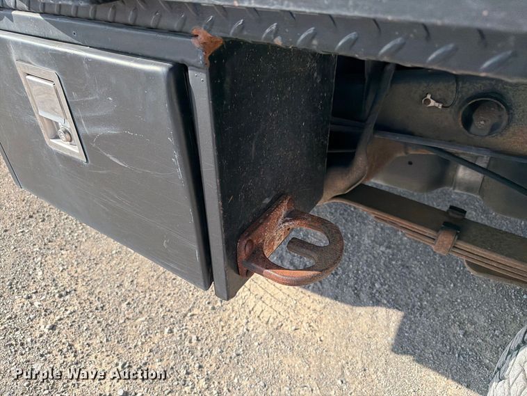 image for item EW8716 2012 Dodge Ram 2500 Crew Cab flatbed pickup truck