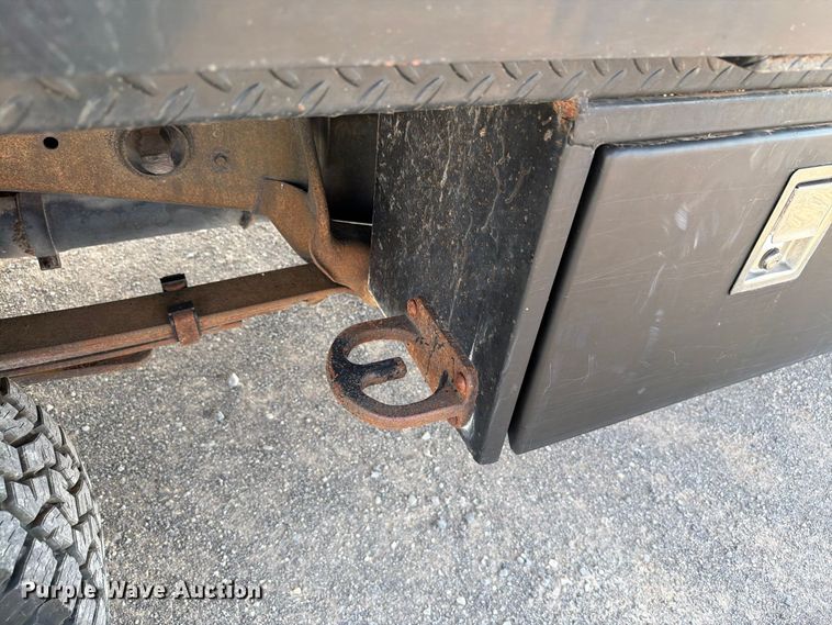 image for item EW8716 2012 Dodge Ram 2500 Crew Cab flatbed pickup truck