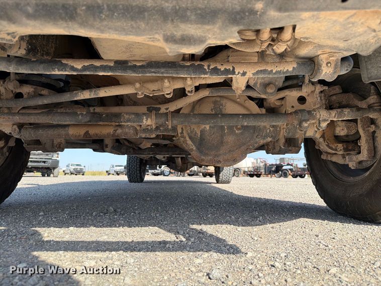 image for item EW8716 2012 Dodge Ram 2500 Crew Cab flatbed pickup truck