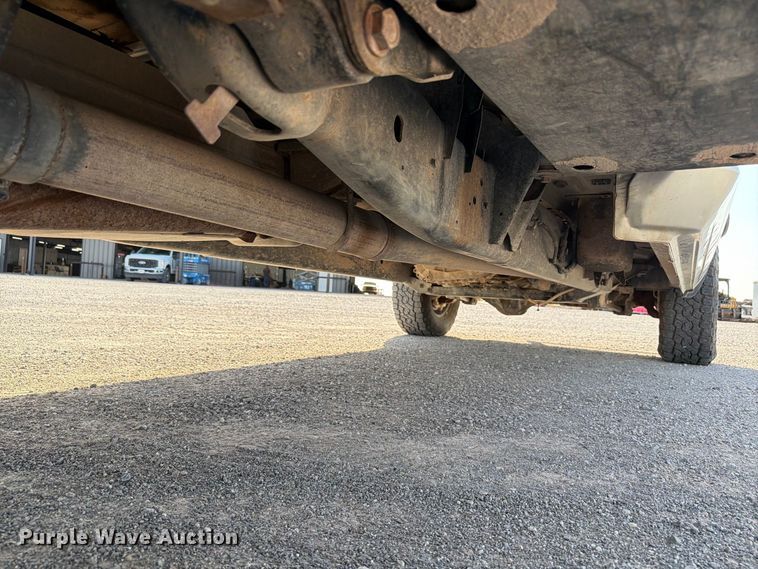 image for item EW8716 2012 Dodge Ram 2500 Crew Cab flatbed pickup truck