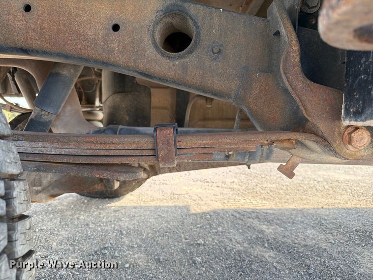 image for item EW8716 2012 Dodge Ram 2500 Crew Cab flatbed pickup truck