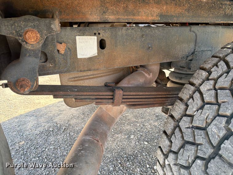 image for item EW8716 2012 Dodge Ram 2500 Crew Cab flatbed pickup truck