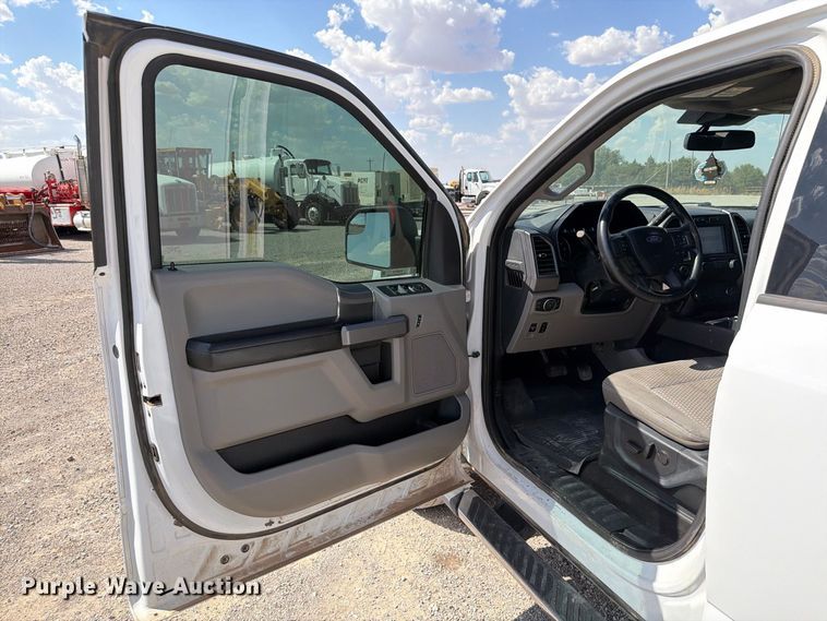 image for item EW8719 2019 Ford F150 Crew Cab pickup truck