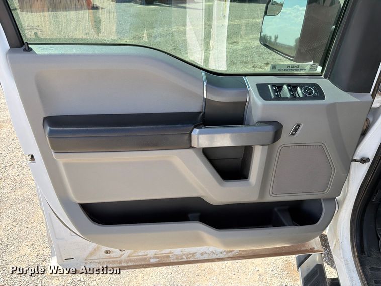image for item EW8719 2019 Ford F150 Crew Cab pickup truck