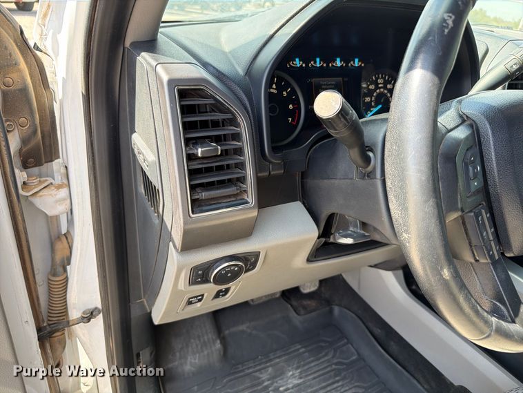 image for item EW8719 2019 Ford F150 Crew Cab pickup truck