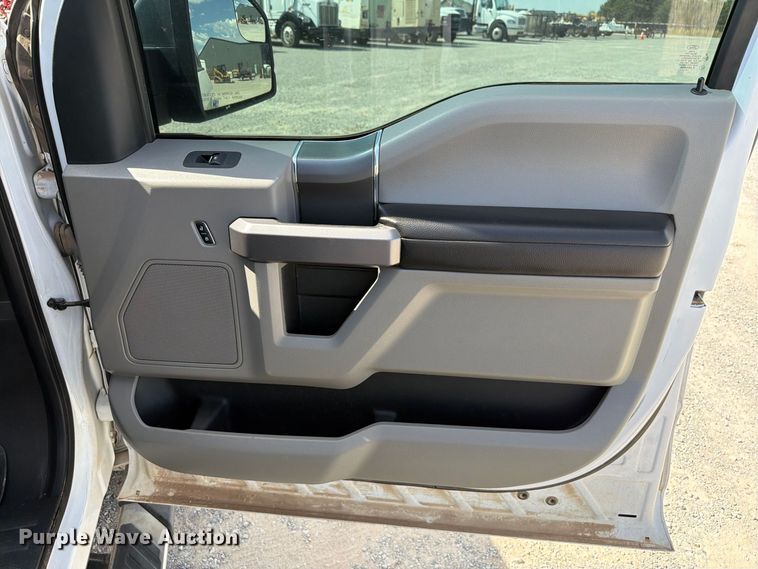 image for item EW8719 2019 Ford F150 Crew Cab pickup truck