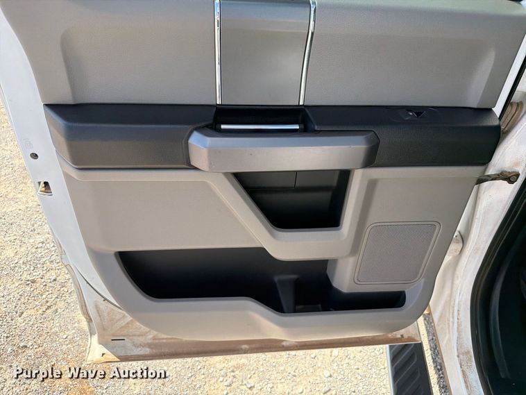 image for item EW8719 2019 Ford F150 Crew Cab pickup truck