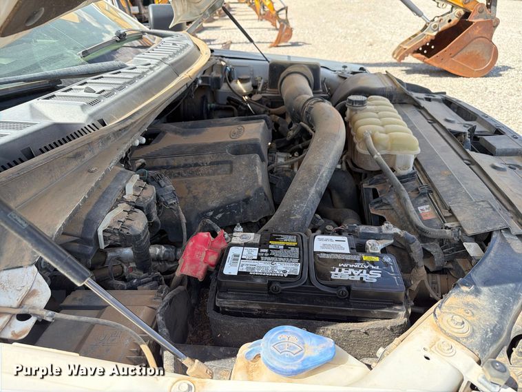 image for item EW8719 2019 Ford F150 Crew Cab pickup truck