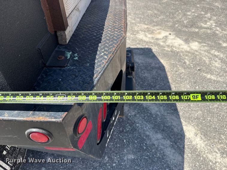 image for item EW8722 2017 Ford F250 Super Duty Crew Cab flatbed pickup truck