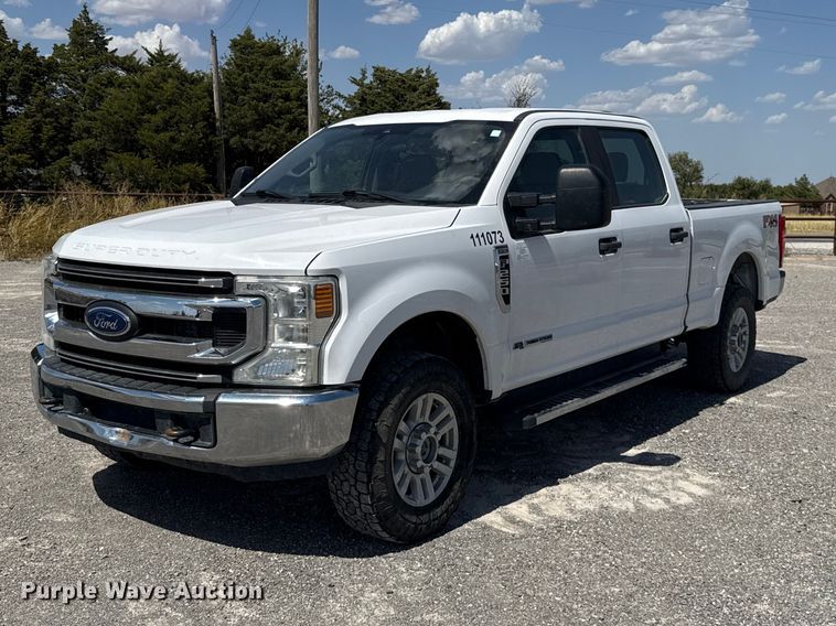 2021 Ford F250 Super Duty Crew Cab pickup truck